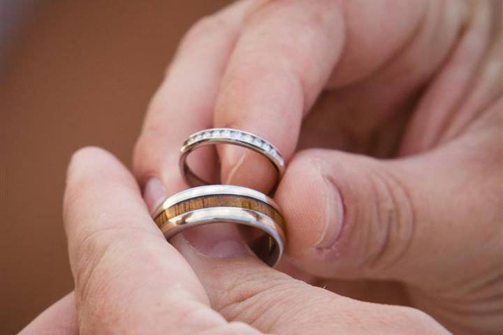 Hawaii Titanium Ring's Koa Wood and Yellow Gold Men's Titanium Ring band.