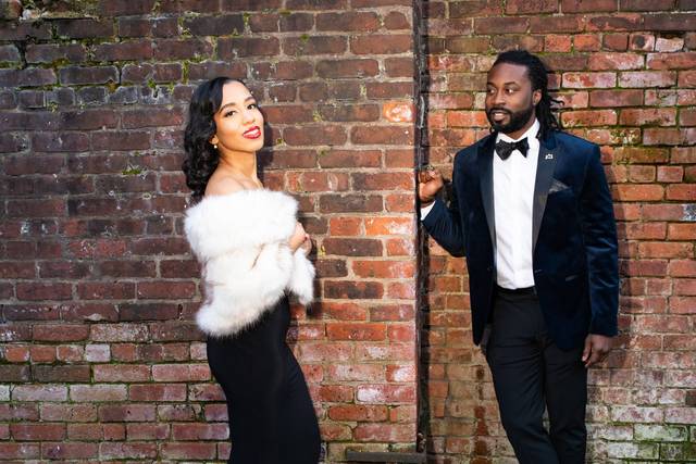 Muna Serenade Couple