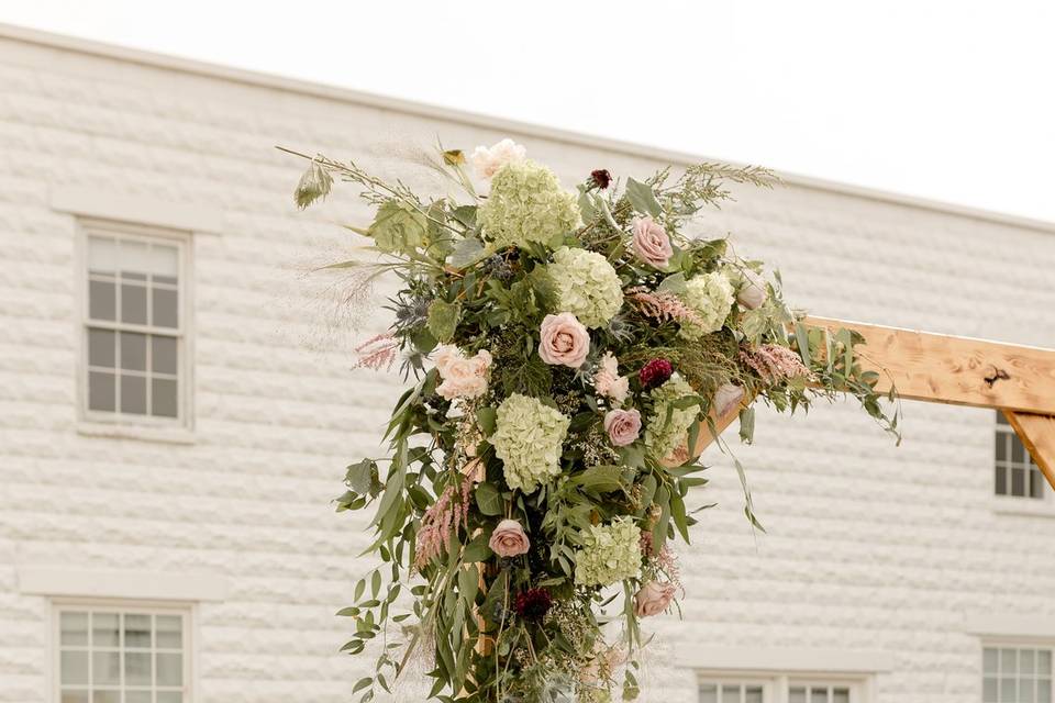Corner Arch