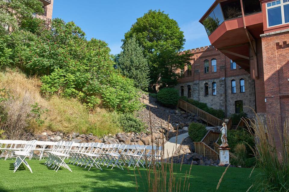 Private entranceway to garden