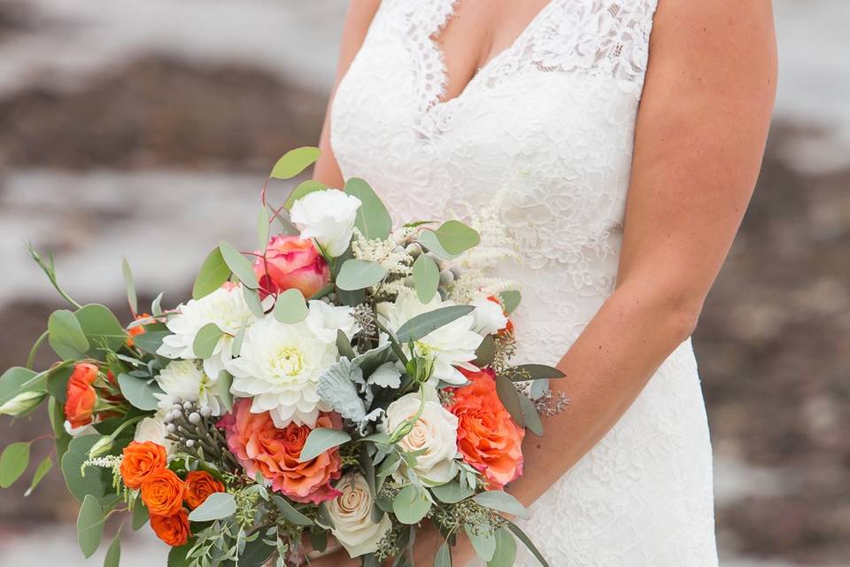 Lush bridal bouquet