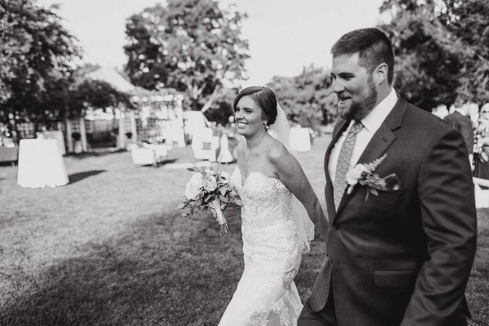 Radiant bride and groom - photo by JAS Weddings