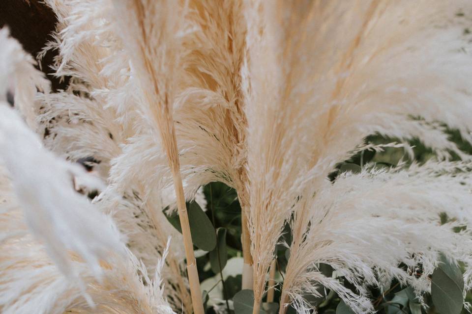 Wedding flowers - photo by Fidelio Photography