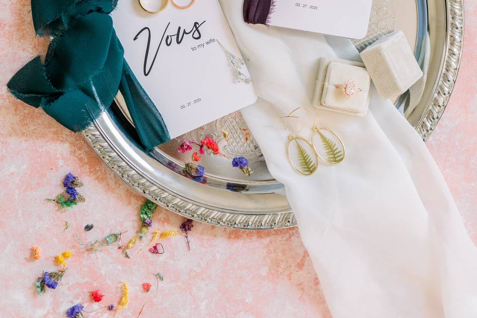 Colorful invitation suite