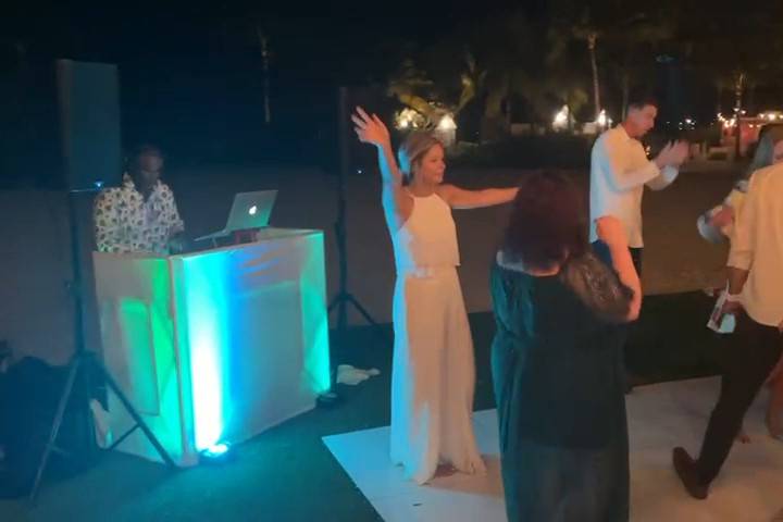 DJ Furze Baha Mar Wedding