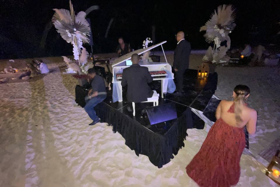 Jazz Band Old Fort Bay Wedding