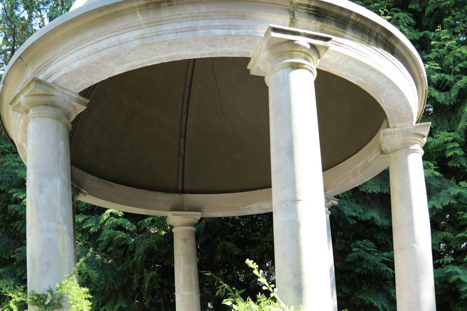 Ceremony gazebo