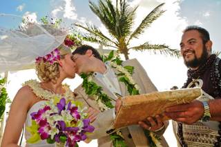 Hawaiian Island Weddings