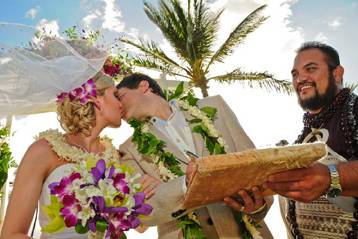 Hawaiian Island Weddings