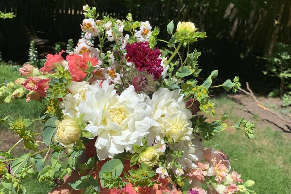Mid-size bouquet