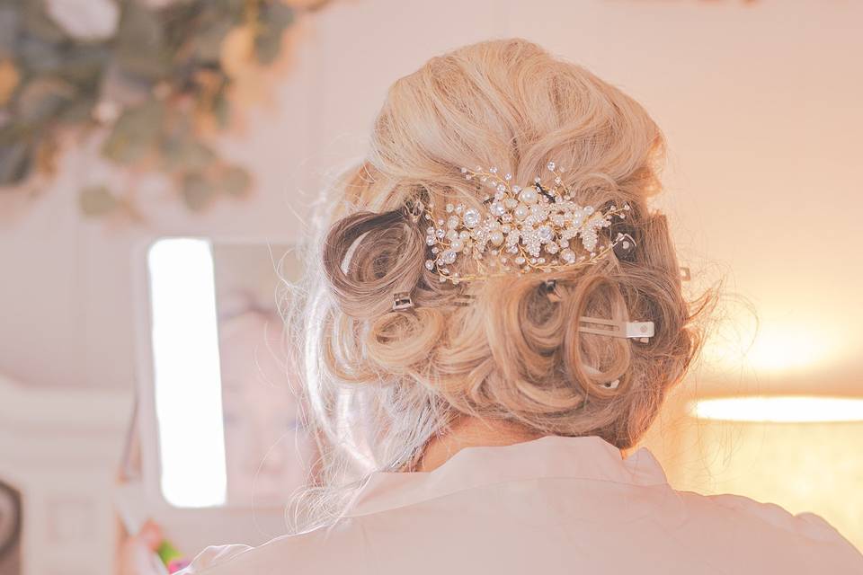 Detail shot of bride's hair