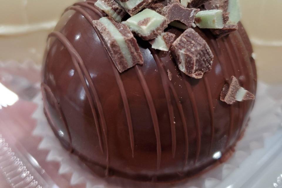 Chocolate Mint Cocoa Bomb