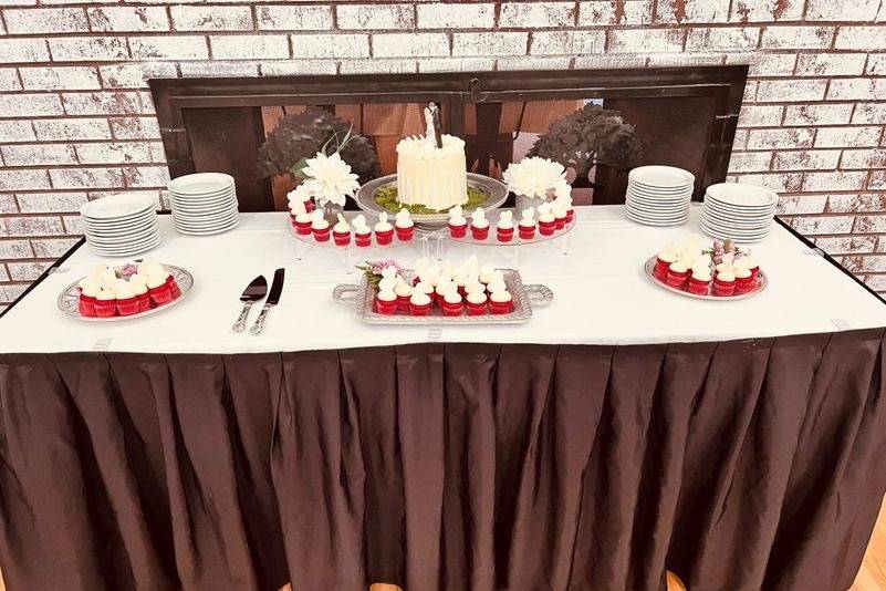 Wedding cake table