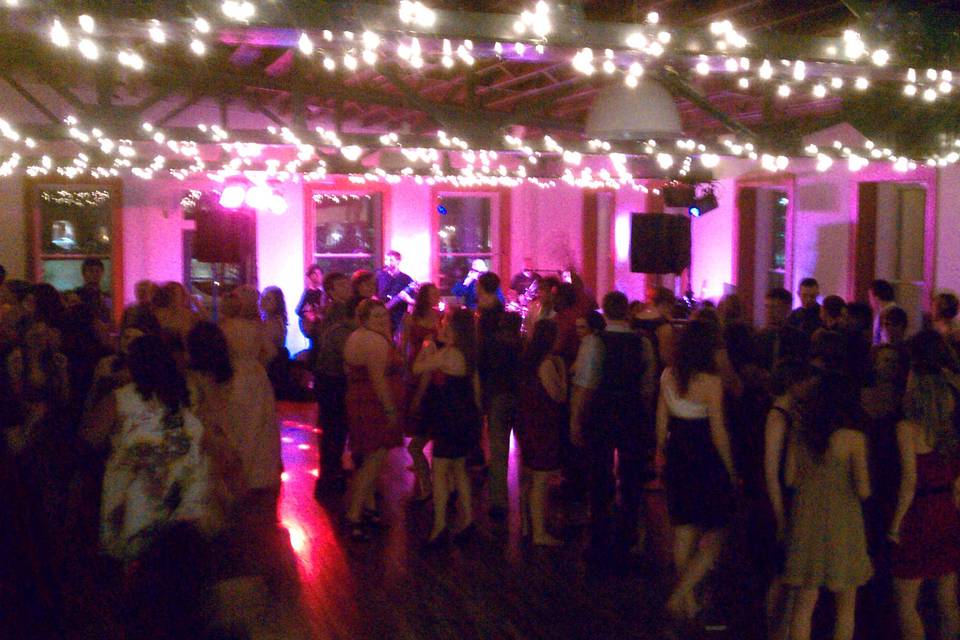 Full dance floor