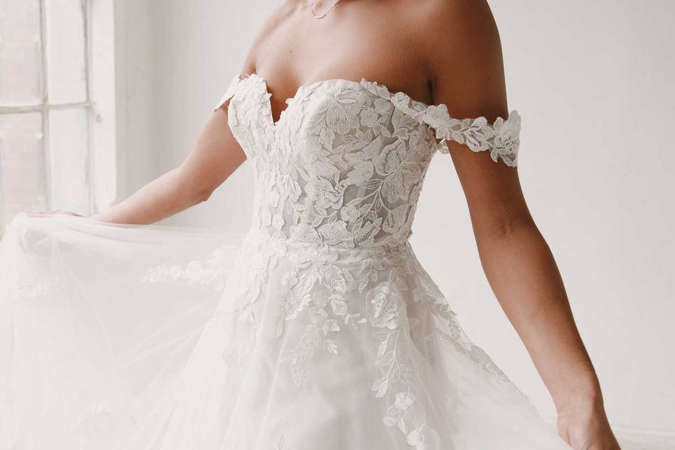 Lace Aline Wedding Dress