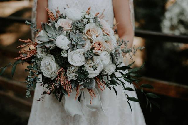 Ash + Ivy Floral Design - Flowers - Exeter, CA - WeddingWire