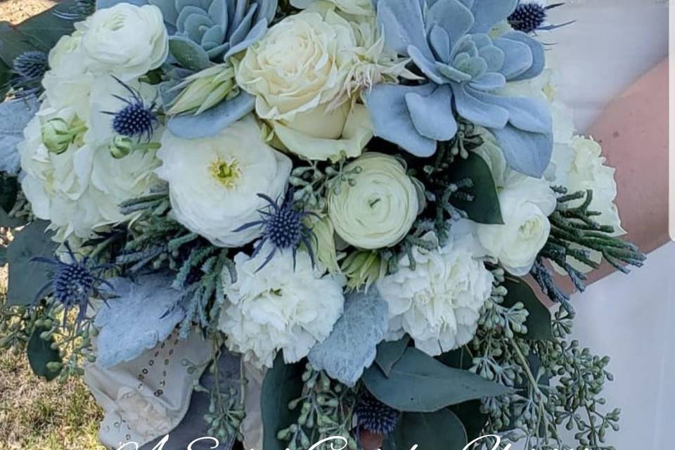 Ivory, grey and succulents