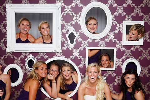 Pick N Click Photo Booth Services