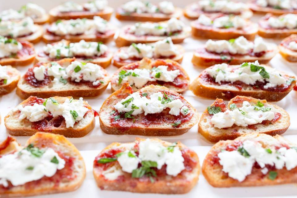 Fig and Goat Cheese Crostini