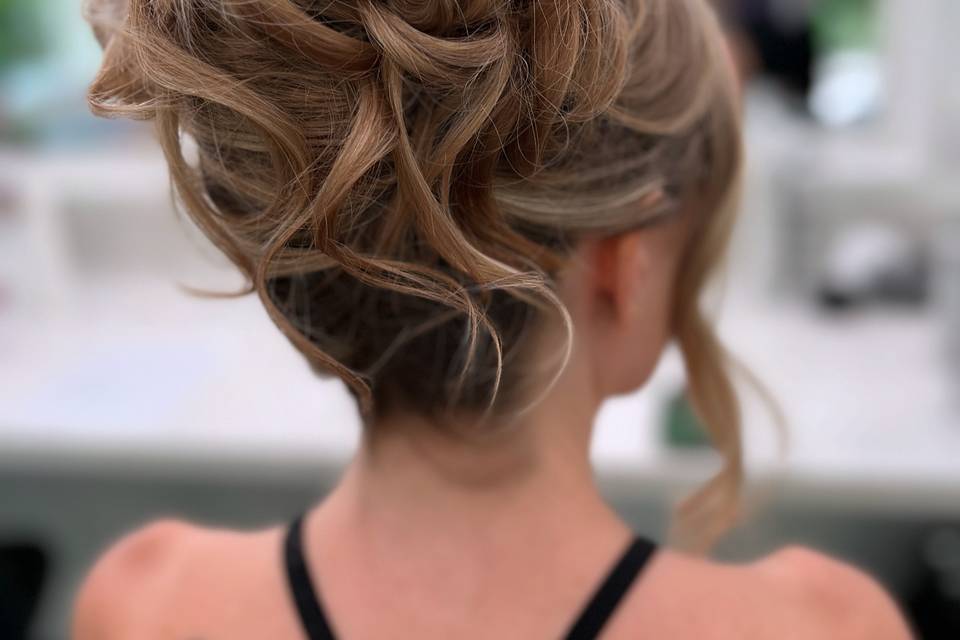 Modern french twist