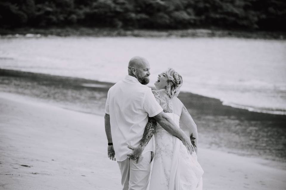 Elopement at the beach