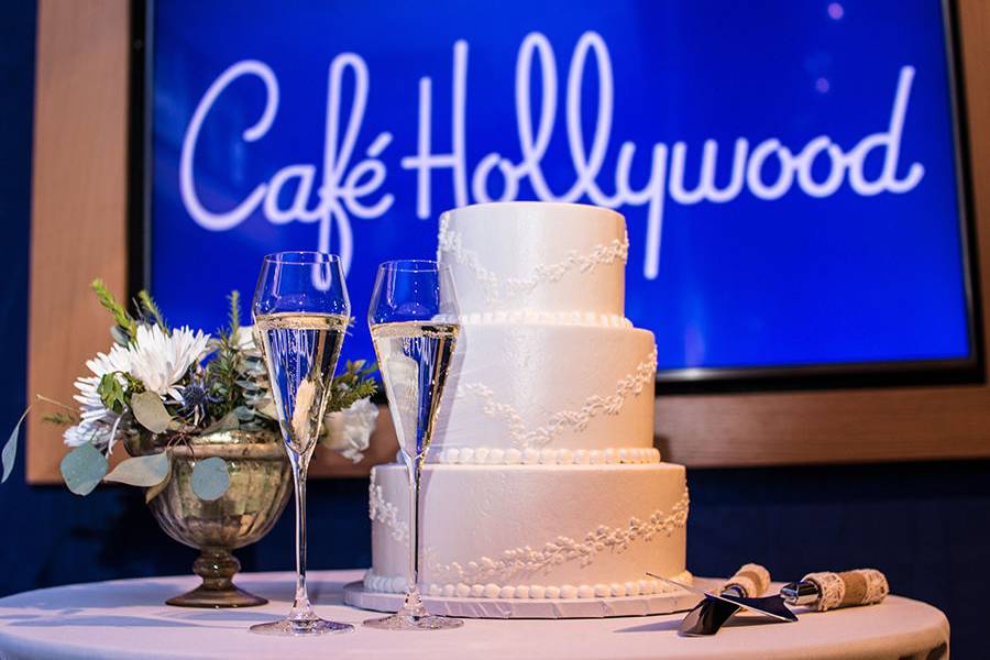 Wedding Cake and Champaigne