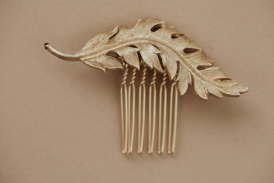 Gold leaf hair comb