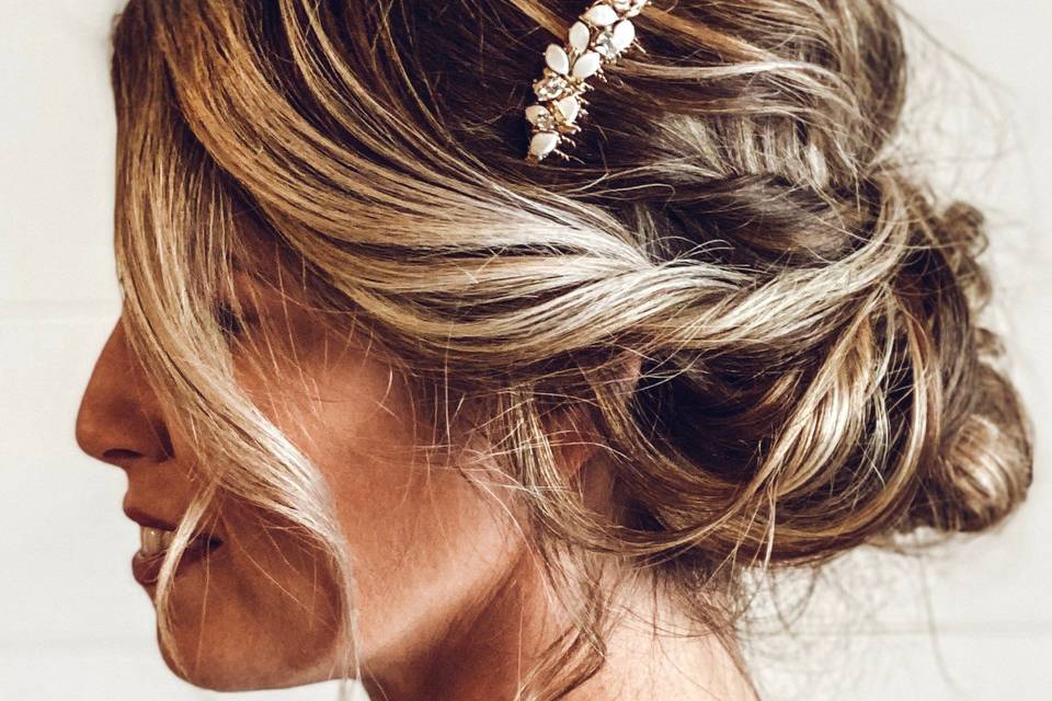 Vintage bridal hair comb