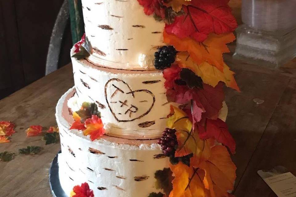 Birch autumn wedding cake