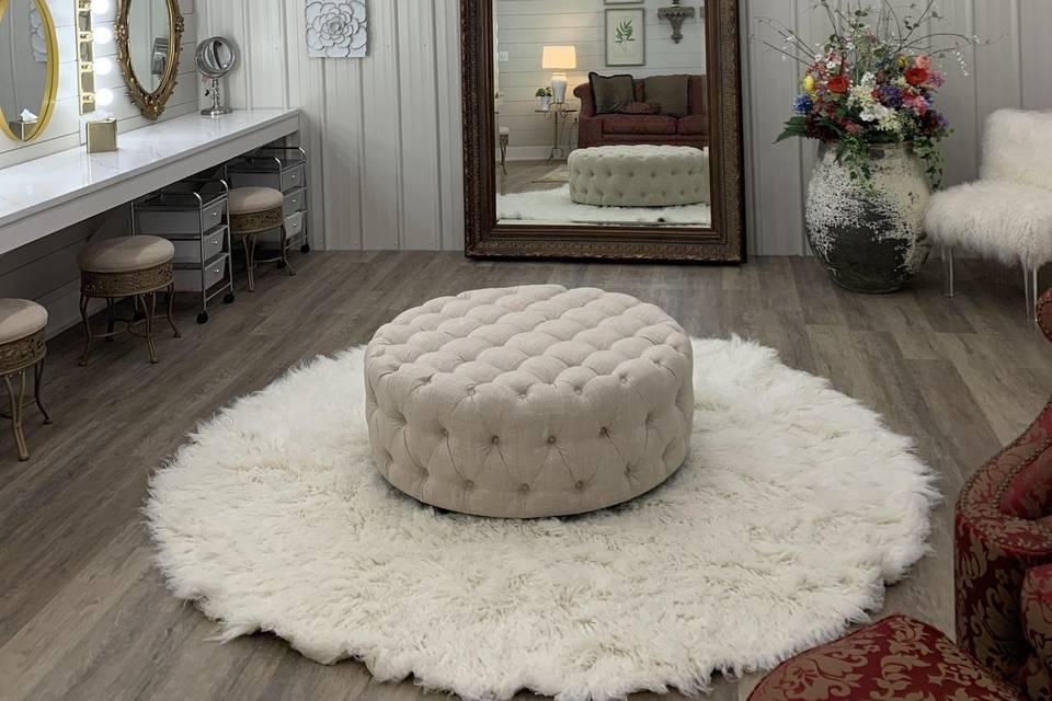 Bridal Suite-mirror