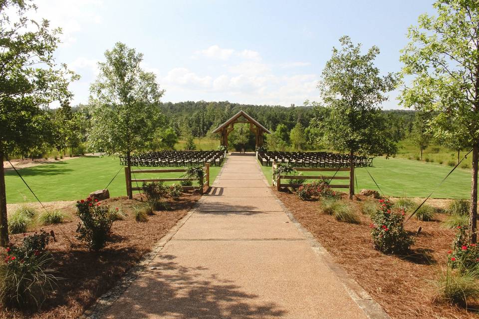 Path to the ceremony area