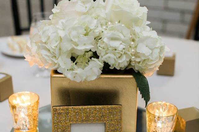 Gold Centerpiece at 214 Martin Street | Kate Hubler Photography