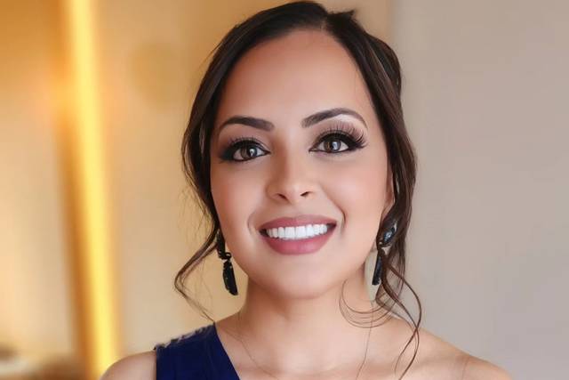 BIRTHDAY GLAMUP
