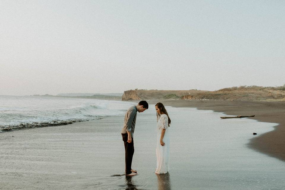 Elopement - Hopes & Cheers Photo