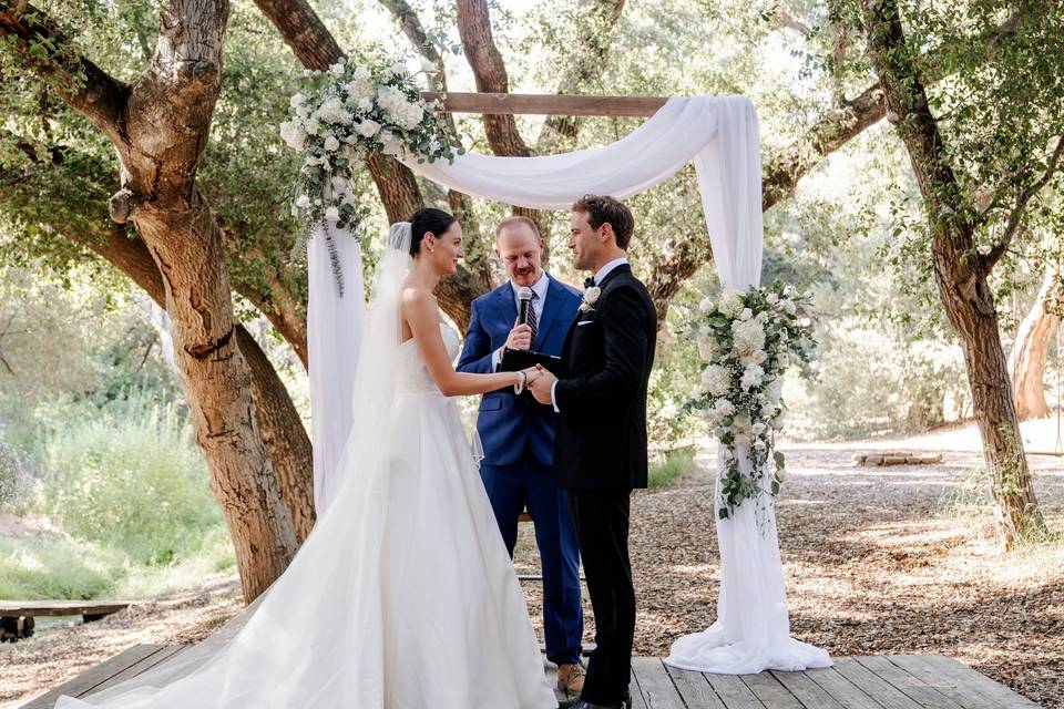Hidden Oaks: Private Weddings & Events