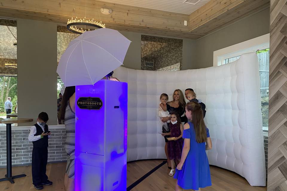 Celebrity photo booth