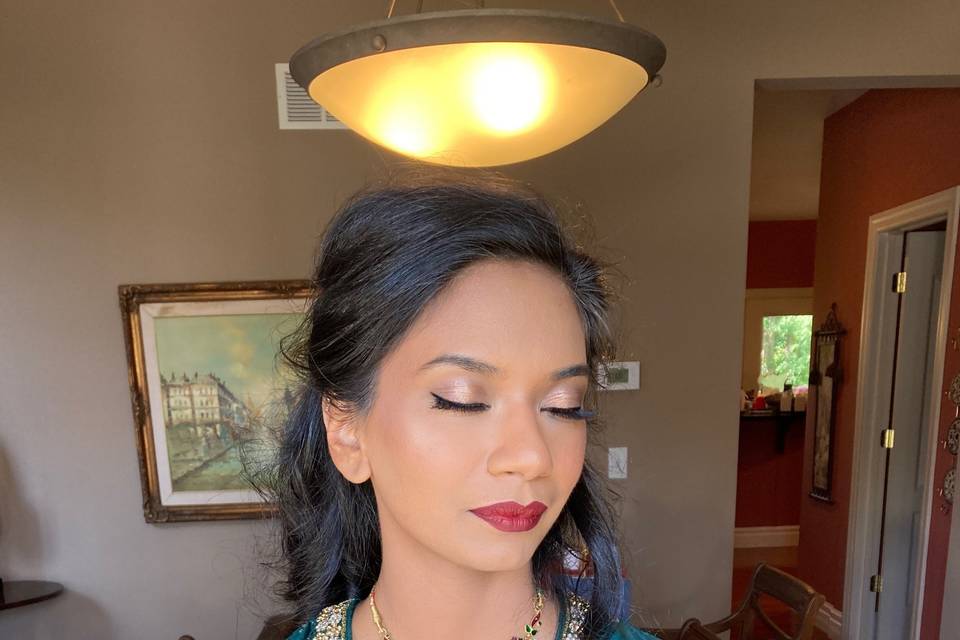 Sister of the groom makeup