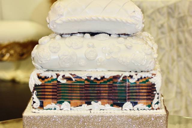 Pastry Swan Bakery - Wedding Cake - Rancho Mirage, CA - WeddingWire