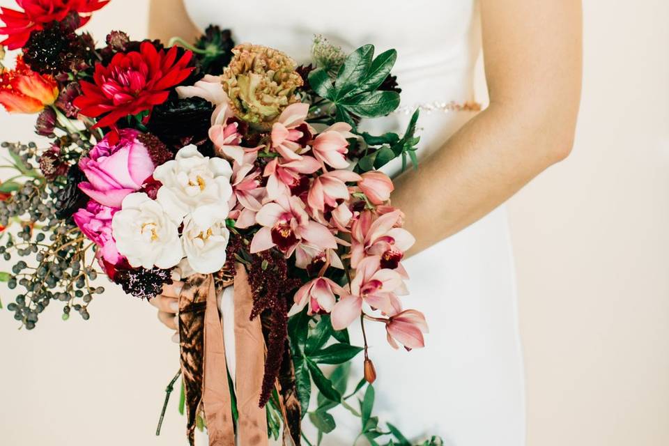 Stunning bride | Photo: Jenna Bechtholt