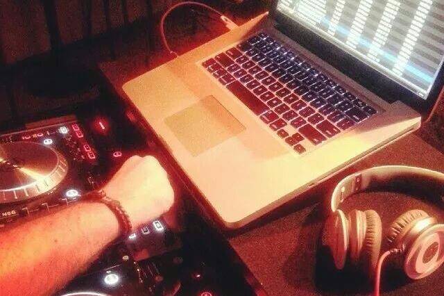 DJ Nick Barcio