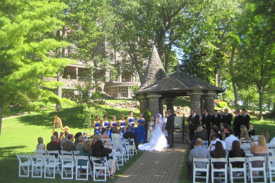 Fairytale Boldt Castle Wedding