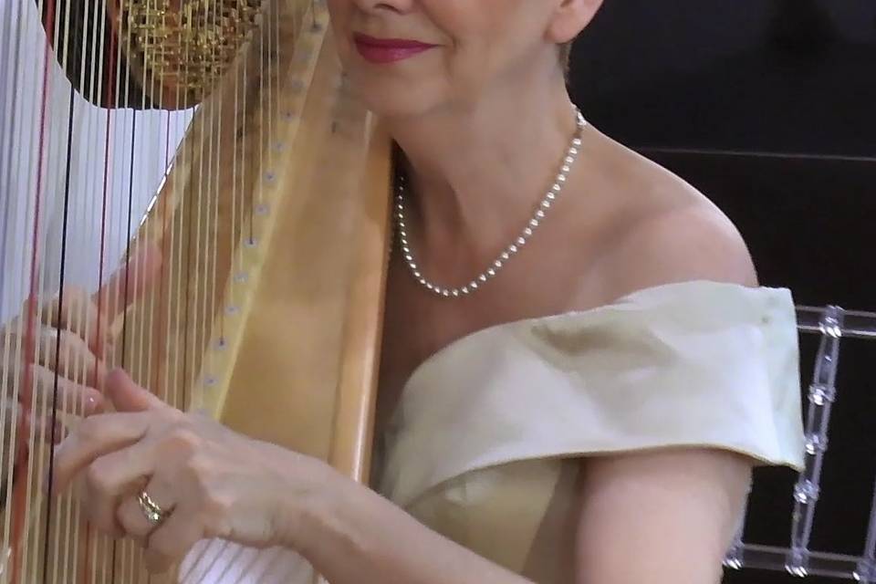 South Florida Harpist Esther