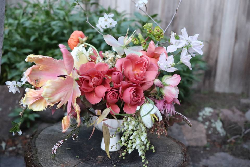 Garden Style Small Centerpiece