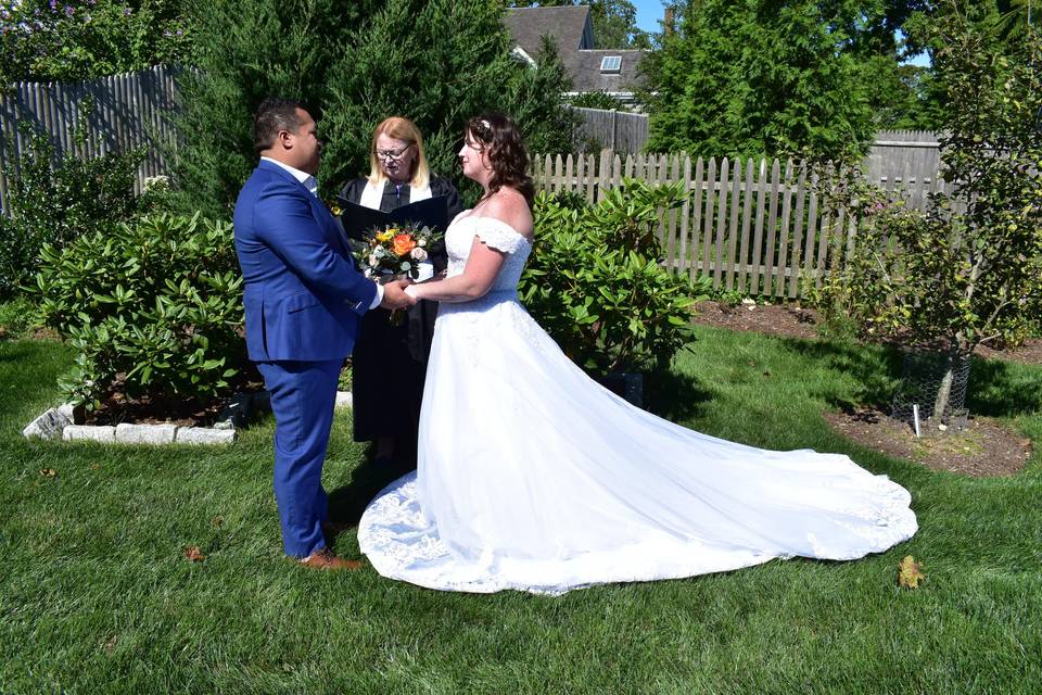 Garden elopement ceremony