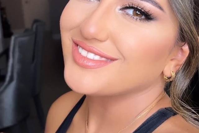 Luminous eyes look
