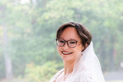 Gorgeous gown and veil