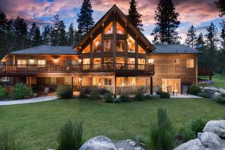 Pineview Lodge 1
