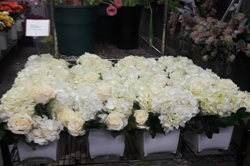 Hydrangea rose Centerpiece