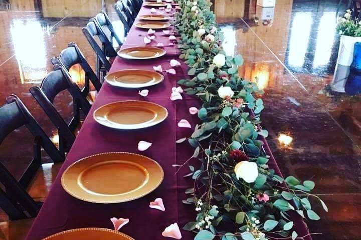 Sweetheart Table Garland 12ft