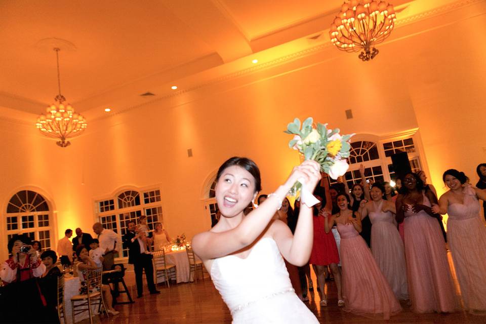 Bouquet toss